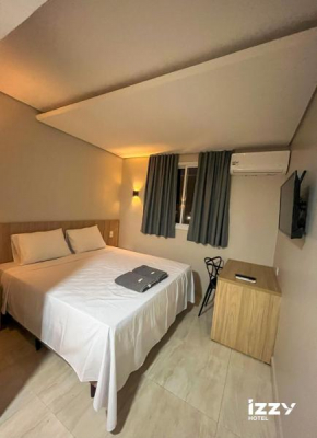 Izzy Hotel